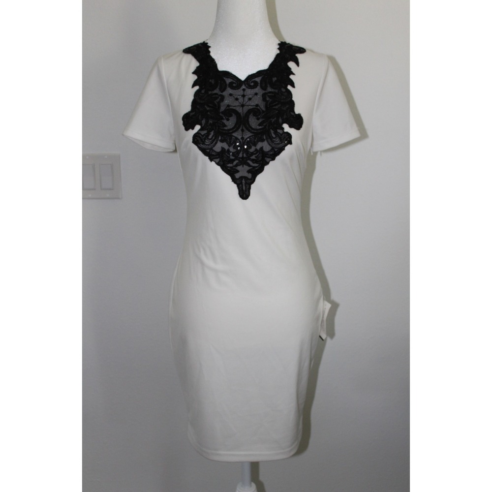 Alexia Admor White Dress with Black Appliqué